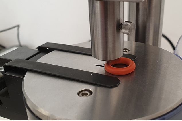 ASTM D1415橡胶性能硬度测试方法