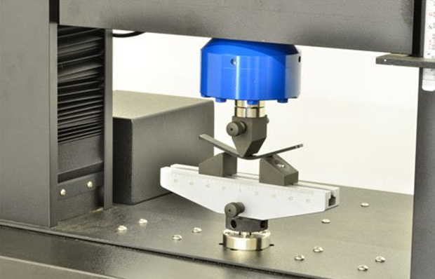 ASTM D790非增强和增强塑料及电绝缘材料弯曲性能测试