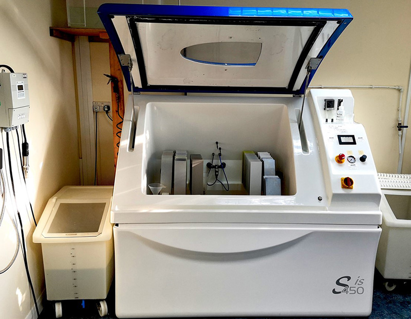 ISO-9227盐雾腐蚀测试