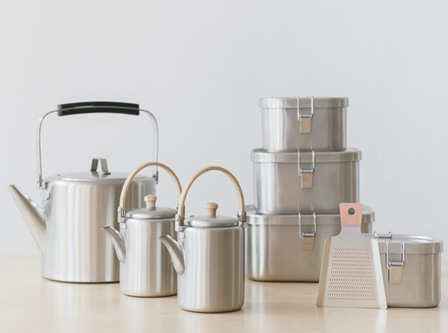 金属材料及其制品